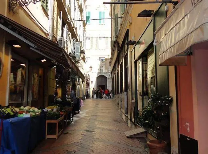 Casa Via Monta In Centro * 圣雷默